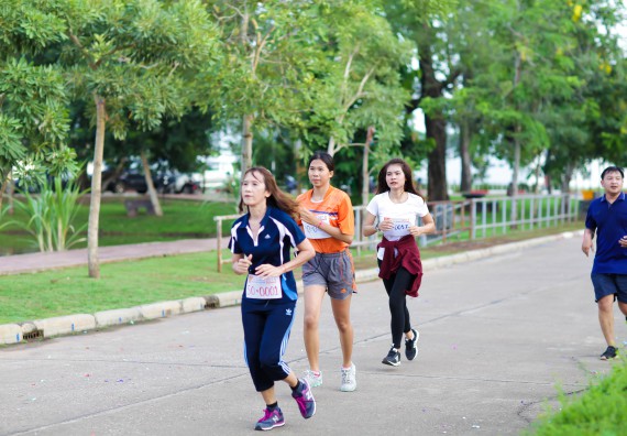 ภาพกิจกรรม คณะวิทยาศาสตร์และเทคโนโลยี เข้าร่วมกิจกรรม KPRU So Fun Run Say No Foam งานเดินวิ่งเพื่อสุขภาพ รักสุขภาพ เลิกใช้โฟม