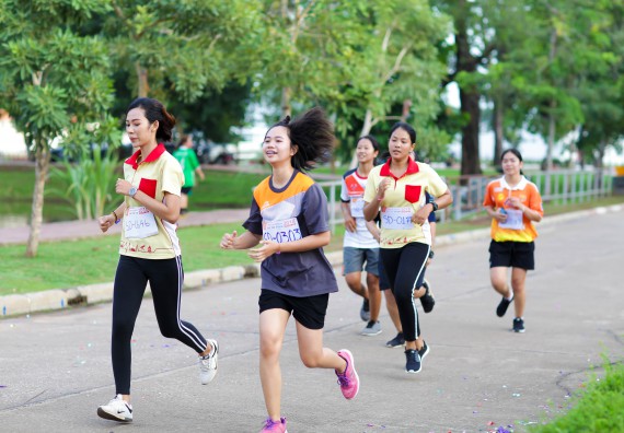 ภาพกิจกรรม คณะวิทยาศาสตร์และเทคโนโลยี เข้าร่วมกิจกรรม KPRU So Fun Run Say No Foam งานเดินวิ่งเพื่อสุขภาพ รักสุขภาพ เลิกใช้โฟม