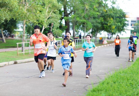 ภาพกิจกรรม คณะวิทยาศาสตร์และเทคโนโลยี เข้าร่วมกิจกรรม KPRU So Fun Run Say No Foam งานเดินวิ่งเพื่อสุขภาพ รักสุขภาพ เลิกใช้โฟม