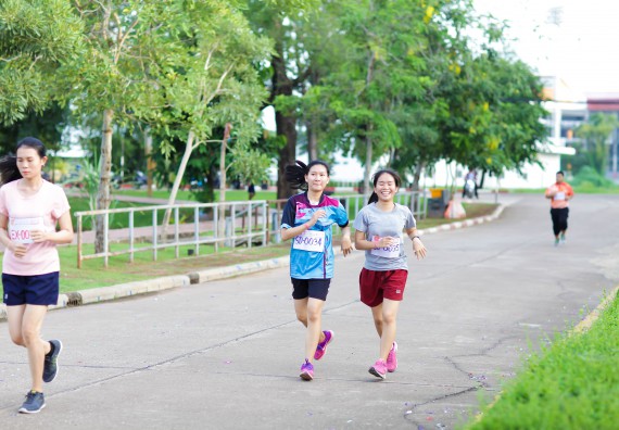 ภาพกิจกรรม คณะวิทยาศาสตร์และเทคโนโลยี เข้าร่วมกิจกรรม KPRU So Fun Run Say No Foam งานเดินวิ่งเพื่อสุขภาพ รักสุขภาพ เลิกใช้โฟม