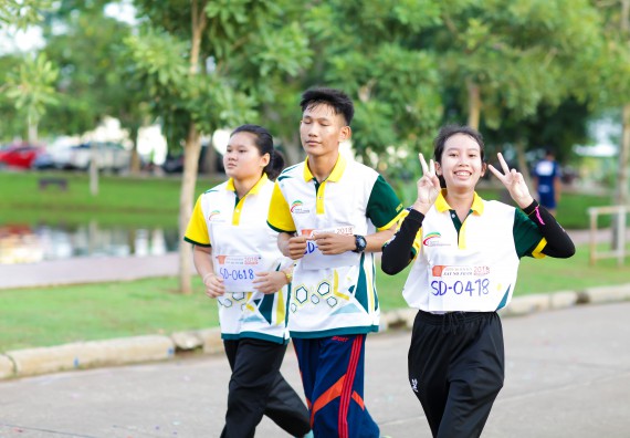 ภาพกิจกรรม คณะวิทยาศาสตร์และเทคโนโลยี เข้าร่วมกิจกรรม KPRU So Fun Run Say No Foam งานเดินวิ่งเพื่อสุขภาพ รักสุขภาพ เลิกใช้โฟม