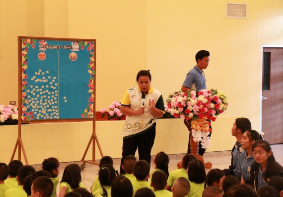 ภาพกิจกรรม คณะวิทยาศาสตร์และเทคโนโลยี จัดค่ายวิทยาศาสตร์โรงเรียนสาธิตฯ อนุบาล