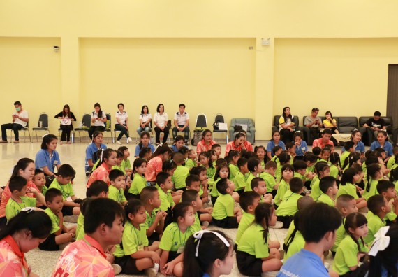 ภาพกิจกรรม คณะวิทยาศาสตร์และเทคโนโลยี จัดค่ายวิทยาศาสตร์โรงเรียนสาธิตฯ อนุบาล