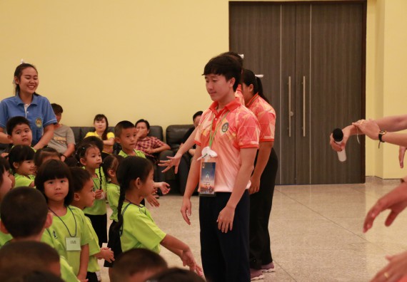 ภาพกิจกรรม คณะวิทยาศาสตร์และเทคโนโลยี จัดค่ายวิทยาศาสตร์โรงเรียนสาธิตฯ อนุบาล