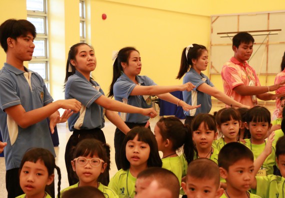 ภาพกิจกรรม คณะวิทยาศาสตร์และเทคโนโลยี จัดค่ายวิทยาศาสตร์โรงเรียนสาธิตฯ อนุบาล