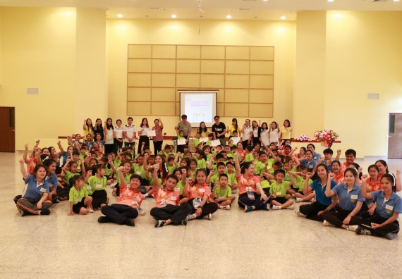 ภาพกิจกรรม คณะวิทยาศาสตร์และเทคโนโลยี จัดค่ายวิทยาศาสตร์โรงเรียนสาธิตฯ อนุบาล