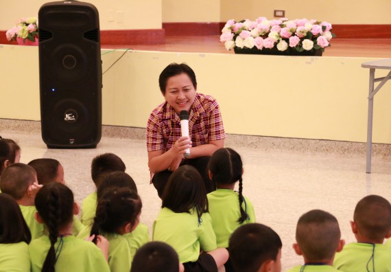 ภาพกิจกรรม คณะวิทยาศาสตร์และเทคโนโลยี จัดค่ายวิทยาศาสตร์โรงเรียนสาธิตฯ อนุบาล