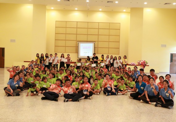 ภาพกิจกรรม คณะวิทยาศาสตร์และเทคโนโลยี จัดค่ายวิทยาศาสตร์โรงเรียนสาธิตฯ อนุบาล