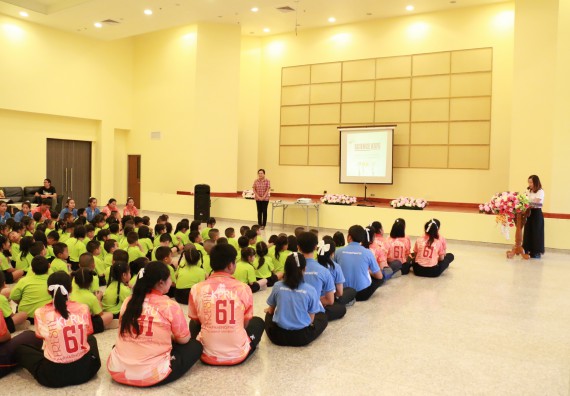 ภาพกิจกรรม คณะวิทยาศาสตร์และเทคโนโลยี จัดค่ายวิทยาศาสตร์โรงเรียนสาธิตฯ อนุบาล