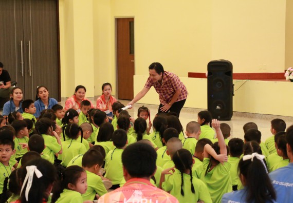 ภาพกิจกรรม คณะวิทยาศาสตร์และเทคโนโลยี จัดค่ายวิทยาศาสตร์โรงเรียนสาธิตฯ อนุบาล