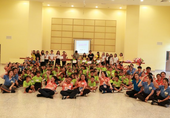 ภาพกิจกรรม คณะวิทยาศาสตร์และเทคโนโลยี จัดค่ายวิทยาศาสตร์โรงเรียนสาธิตฯ อนุบาล