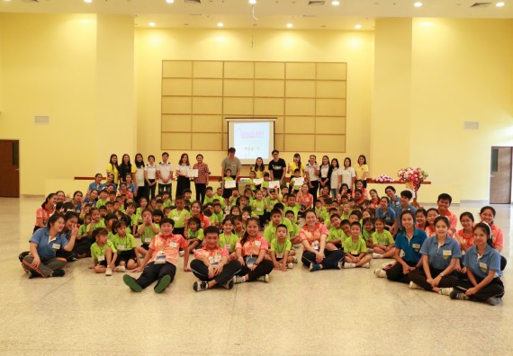 ภาพกิจกรรม คณะวิทยาศาสตร์และเทคโนโลยี จัดค่ายวิทยาศาสตร์โรงเรียนสาธิตฯ อนุบาล