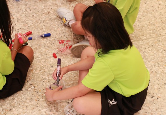 ภาพกิจกรรม คณะวิทยาศาสตร์และเทคโนโลยี จัดค่ายวิทยาศาสตร์โรงเรียนสาธิตฯ อนุบาล