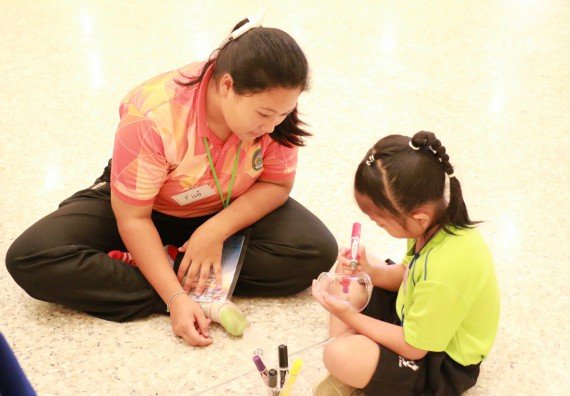 ภาพกิจกรรม คณะวิทยาศาสตร์และเทคโนโลยี จัดค่ายวิทยาศาสตร์โรงเรียนสาธิตฯ อนุบาล