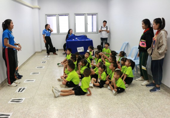 ภาพกิจกรรม คณะวิทยาศาสตร์และเทคโนโลยี จัดค่ายวิทยาศาสตร์โรงเรียนสาธิตฯ อนุบาล