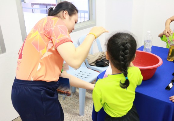 ภาพกิจกรรม คณะวิทยาศาสตร์และเทคโนโลยี จัดค่ายวิทยาศาสตร์โรงเรียนสาธิตฯ อนุบาล