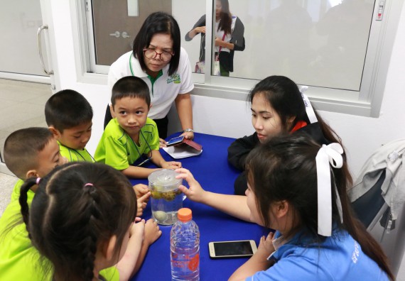 ภาพกิจกรรม คณะวิทยาศาสตร์และเทคโนโลยี จัดค่ายวิทยาศาสตร์โรงเรียนสาธิตฯ อนุบาล