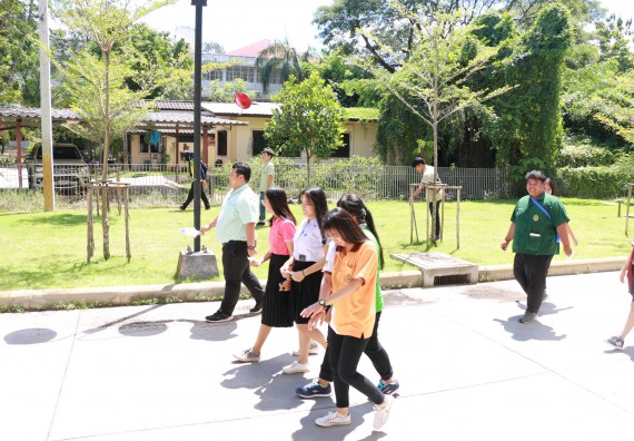 ภาพกิจกรรม คณะวิทยาศาสตร์และเทคโนโลยี เข้าร่วมกิจกรรม Big Cleaning Day ทำลายแหล่งเพาะพันธ์ลูกน้ำยุงลายภายในหน่วยงาน