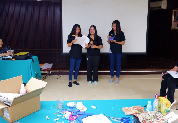 ภาพกิจกรรม โปรแกรมวิชาเคมี จัดอบรมเชิงปฏิบัติการพัฒนานักศึกษาครูด้วยแนวทางการศึกษาแบบสะเต็ม (STEM)