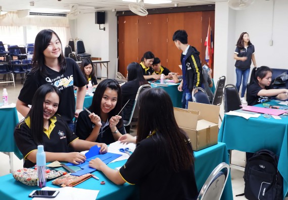 ภาพกิจกรรม โปรแกรมวิชาเคมี จัดอบรมเชิงปฏิบัติการพัฒนานักศึกษาครูด้วยแนวทางการศึกษาแบบสะเต็ม (STEM)