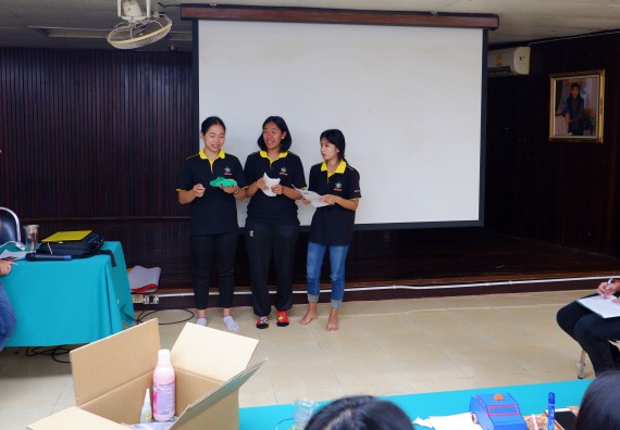 ภาพกิจกรรม โปรแกรมวิชาเคมี จัดอบรมเชิงปฏิบัติการพัฒนานักศึกษาครูด้วยแนวทางการศึกษาแบบสะเต็ม (STEM)