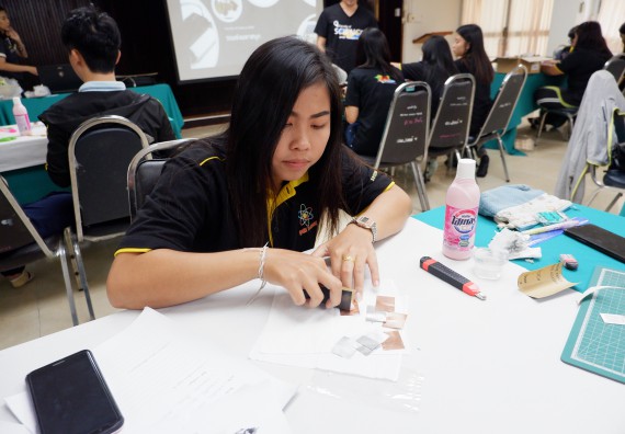 ภาพกิจกรรม โปรแกรมวิชาเคมี จัดอบรมเชิงปฏิบัติการพัฒนานักศึกษาครูด้วยแนวทางการศึกษาแบบสะเต็ม (STEM)