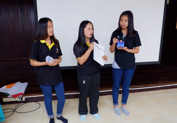 ภาพกิจกรรม โปรแกรมวิชาเคมี จัดอบรมเชิงปฏิบัติการพัฒนานักศึกษาครูด้วยแนวทางการศึกษาแบบสะเต็ม (STEM)