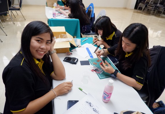 ภาพกิจกรรม โปรแกรมวิชาเคมี จัดอบรมเชิงปฏิบัติการพัฒนานักศึกษาครูด้วยแนวทางการศึกษาแบบสะเต็ม (STEM)