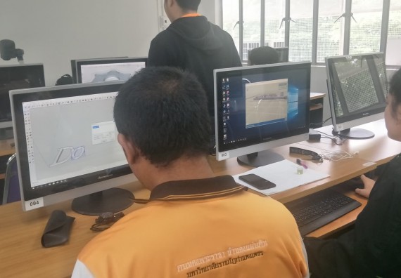 ภาพกิจกรรม นักศึกษาคณะวิทยาศาสตร์และเทคโนโลยี เข้าร่วมกิจกรรมการอบรมเผยแพร่ 3D Printer