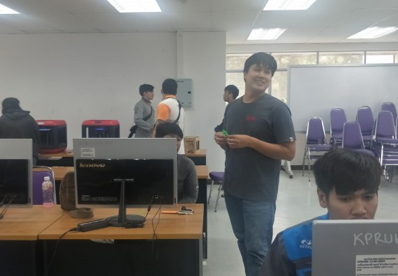 ภาพกิจกรรม นักศึกษาคณะวิทยาศาสตร์และเทคโนโลยี เข้าร่วมกิจกรรมการอบรมเผยแพร่ 3D Printer