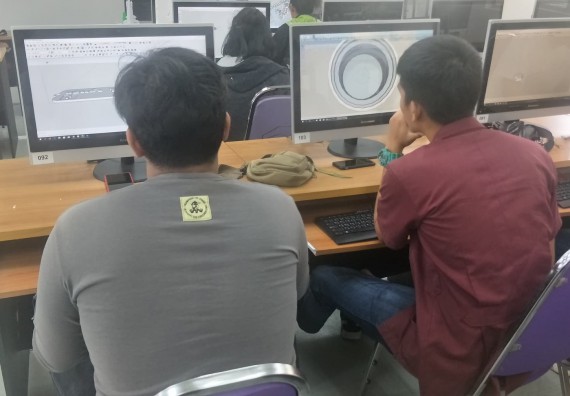 ภาพกิจกรรม นักศึกษาคณะวิทยาศาสตร์และเทคโนโลยี เข้าร่วมกิจกรรมการอบรมเผยแพร่ 3D Printer