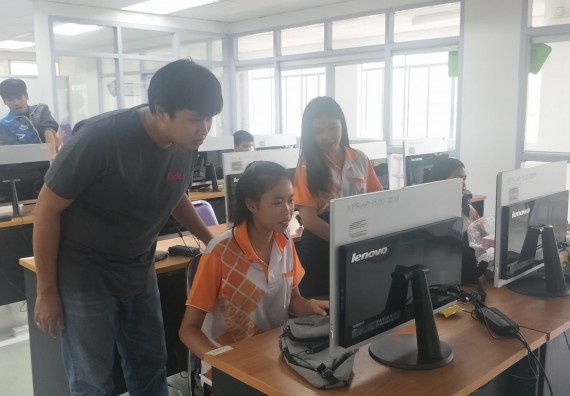 ภาพกิจกรรม นักศึกษาคณะวิทยาศาสตร์และเทคโนโลยี เข้าร่วมกิจกรรมการอบรมเผยแพร่ 3D Printer