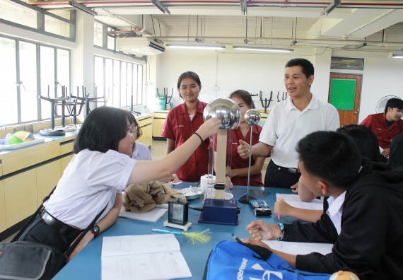 ภาพกิจกรรม คณะวิทยาศาสตร์และเทคโนโลยี จัดค่ายพัฒนาศักยภาพการเรียนรู้ของนักเรียนห้องเรียนพิเศษ
