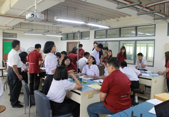 ภาพกิจกรรม คณะวิทยาศาสตร์และเทคโนโลยี จัดค่ายพัฒนาศักยภาพการเรียนรู้ของนักเรียนห้องเรียนพิเศษ
