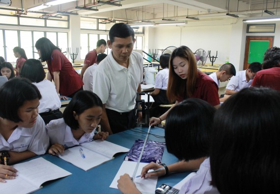 ภาพกิจกรรม คณะวิทยาศาสตร์และเทคโนโลยี จัดค่ายพัฒนาศักยภาพการเรียนรู้ของนักเรียนห้องเรียนพิเศษ