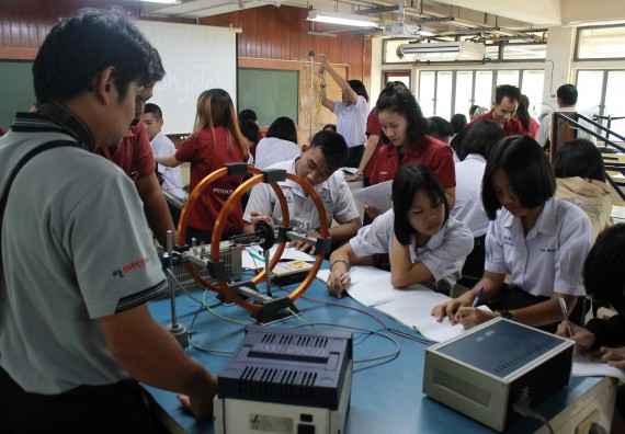 ภาพกิจกรรม คณะวิทยาศาสตร์และเทคโนโลยี จัดค่ายพัฒนาศักยภาพการเรียนรู้ของนักเรียนห้องเรียนพิเศษ