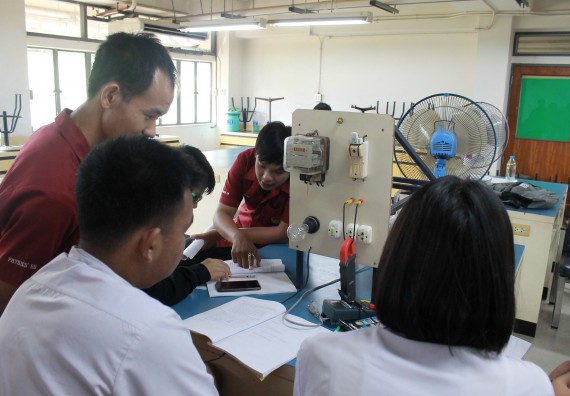 ภาพกิจกรรม คณะวิทยาศาสตร์และเทคโนโลยี จัดค่ายพัฒนาศักยภาพการเรียนรู้ของนักเรียนห้องเรียนพิเศษ