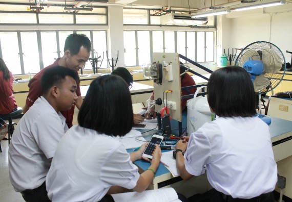 ภาพกิจกรรม คณะวิทยาศาสตร์และเทคโนโลยี จัดค่ายพัฒนาศักยภาพการเรียนรู้ของนักเรียนห้องเรียนพิเศษ