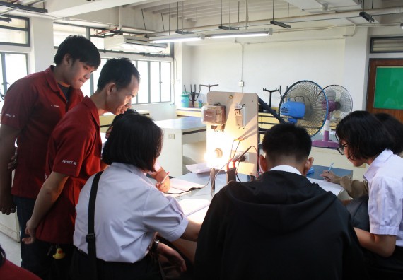 ภาพกิจกรรม คณะวิทยาศาสตร์และเทคโนโลยี จัดค่ายพัฒนาศักยภาพการเรียนรู้ของนักเรียนห้องเรียนพิเศษ