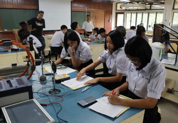 ภาพกิจกรรม คณะวิทยาศาสตร์และเทคโนโลยี จัดค่ายพัฒนาศักยภาพการเรียนรู้ของนักเรียนห้องเรียนพิเศษ