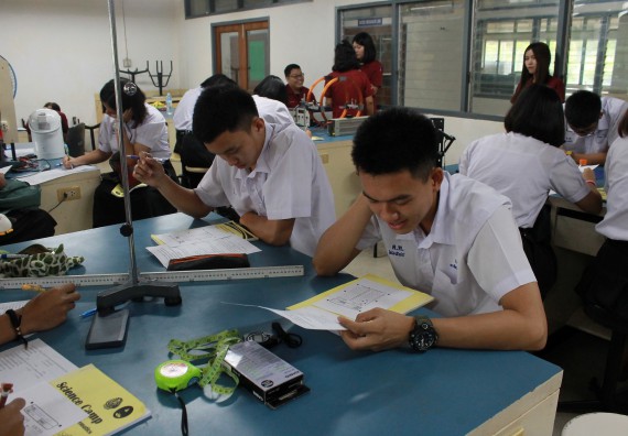 ภาพกิจกรรม คณะวิทยาศาสตร์และเทคโนโลยี จัดค่ายพัฒนาศักยภาพการเรียนรู้ของนักเรียนห้องเรียนพิเศษ