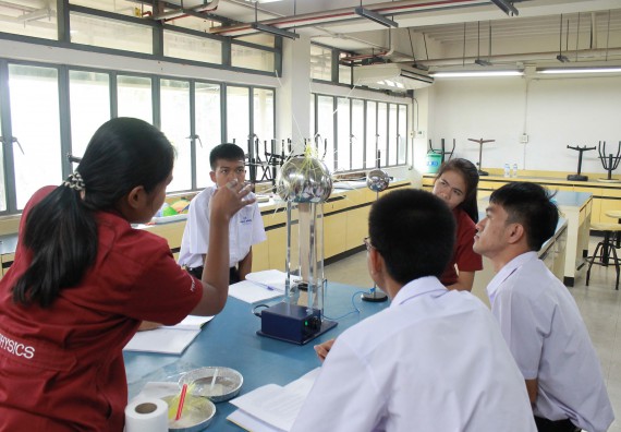 ภาพกิจกรรม คณะวิทยาศาสตร์และเทคโนโลยี จัดค่ายพัฒนาศักยภาพการเรียนรู้ของนักเรียนห้องเรียนพิเศษ