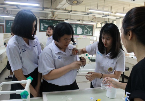 ภาพกิจกรรม คณะวิทยาศาสตร์และเทคโนโลยี จัดค่ายพัฒนาศักยภาพการเรียนรู้ของนักเรียนห้องเรียนพิเศษ