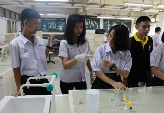 ภาพกิจกรรม คณะวิทยาศาสตร์และเทคโนโลยี จัดค่ายพัฒนาศักยภาพการเรียนรู้ของนักเรียนห้องเรียนพิเศษ