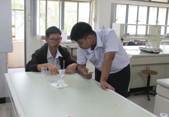 ภาพกิจกรรม คณะวิทยาศาสตร์และเทคโนโลยี จัดค่ายพัฒนาศักยภาพการเรียนรู้ของนักเรียนห้องเรียนพิเศษ