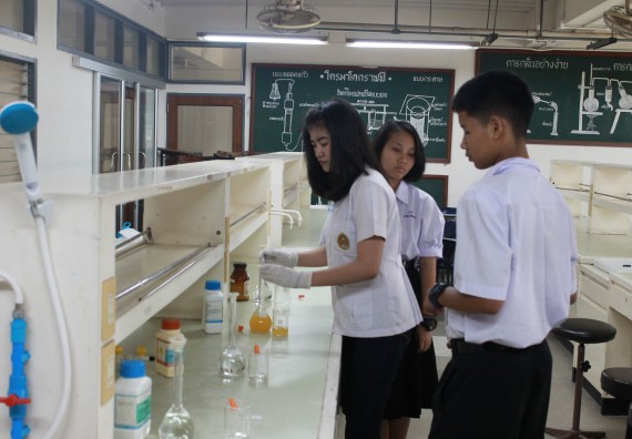 ภาพกิจกรรม คณะวิทยาศาสตร์และเทคโนโลยี จัดค่ายพัฒนาศักยภาพการเรียนรู้ของนักเรียนห้องเรียนพิเศษ