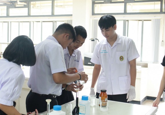 ภาพกิจกรรม คณะวิทยาศาสตร์และเทคโนโลยี จัดค่ายพัฒนาศักยภาพการเรียนรู้ของนักเรียนห้องเรียนพิเศษ