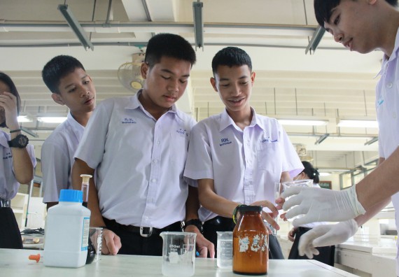 ภาพกิจกรรม คณะวิทยาศาสตร์และเทคโนโลยี จัดค่ายพัฒนาศักยภาพการเรียนรู้ของนักเรียนห้องเรียนพิเศษ