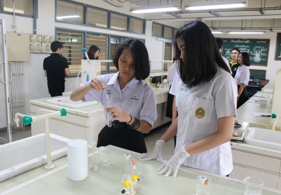 ภาพกิจกรรม คณะวิทยาศาสตร์และเทคโนโลยี จัดค่ายพัฒนาศักยภาพการเรียนรู้ของนักเรียนห้องเรียนพิเศษ