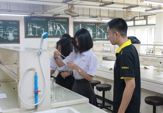 ภาพกิจกรรม คณะวิทยาศาสตร์และเทคโนโลยี จัดค่ายพัฒนาศักยภาพการเรียนรู้ของนักเรียนห้องเรียนพิเศษ